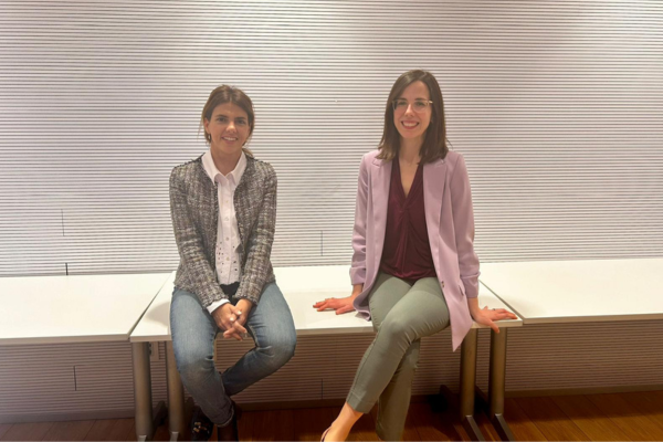 Raquel Perez Lopez (VHIO) and Mireia Crispin (CRUK Camb Centre) set on the AI and Oncology Congress INT
